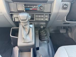 Toyota Land Cruiser 79 2.8GD-6 double cab auto - Image 13