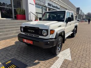 Toyota Land Cruiser 79 2.8GD-6 double cab auto - Image 17