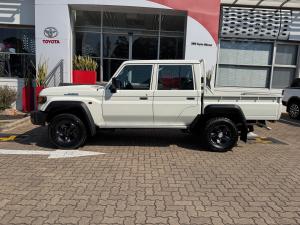 Toyota Land Cruiser 79 2.8GD-6 double cab auto - Image 19