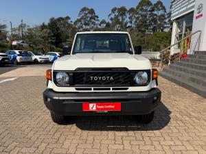 Toyota Land Cruiser 79 2.8GD-6 double cab auto - Image 4