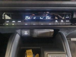 Toyota Land Cruiser FJ 2.7 4x4 GX - Image 15