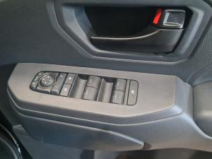 Toyota Land Cruiser FJ 2.7 4x4 GX - Image 21