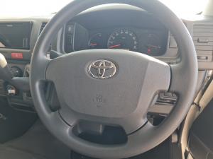 Toyota Hiace 2.7 Ses-fikile 16-seater - Image 8