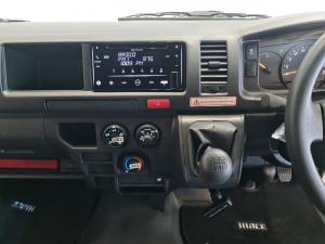 Toyota Hiace 2.7 Ses-fikile 16-seater - Image 12