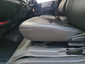 Toyota Hiace 2.7 Ses-fikile 16-seater - Image 16