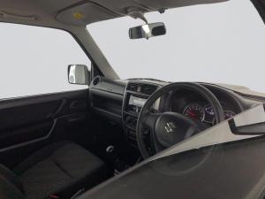 Suzuki Jimny 1.3 - Image 16