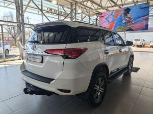 Toyota Fortuner 2.4GD-6 Raised Body automatic - Image 17
