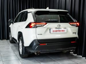 Toyota RAV4 2.0 GX auto - Image 5
