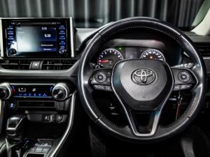 Toyota RAV4 2.0 GX auto - Image 8