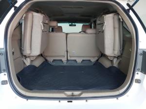 Toyota Fortuner 4.0 V6 4x4 Ltd edition - Image 6