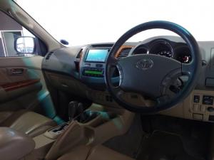 Toyota Fortuner 4.0 V6 4x4 Ltd edition - Image 7