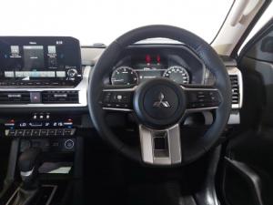 Mitsubishi Triton 2.4DI-D double cab GLS - Image 8