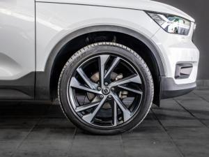 Volvo XC40 T3 R-Design - Image 19
