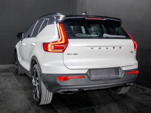 Volvo XC40 T3 R-Design - Image 4
