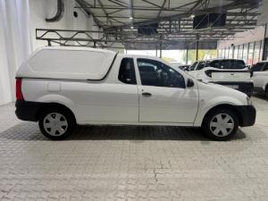 Nissan NP200 1.6i safety pack (aircon) - Image 13