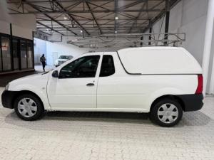Nissan NP200 1.6i safety pack (aircon) - Image 9