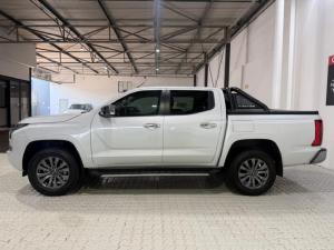 Mitsubishi Triton 2.4DI-D double cab GLS - Image 9