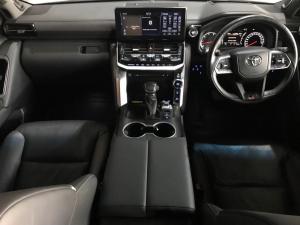 Toyota Land Cruiser 300 3.3D GR-Sport - Image 13