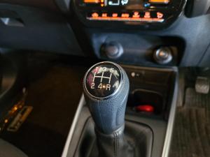 Toyota Starlet Cross 1.5 XR manual - Image 9