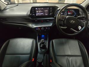 Hyundai i20 1.0T Fluid manual - Image 10