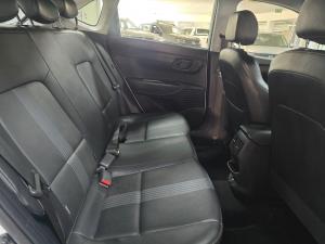 Hyundai i20 1.0T Fluid manual - Image 8