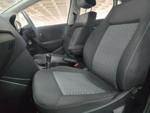 Volkswagen Polo Vivo hatch 1.4 Life - Image 9