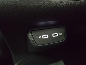 Volkswagen T-Cross 1.0TSI R-Line - Image 6