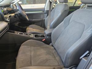 Volkswagen Golf 1.4TSI Life Plus - Image 7
