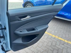 Volkswagen Golf 1.4TSI Life - Image 14