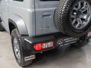 Suzuki Jimny 1.5 GLX AllGrip 3-door manual - Image 12