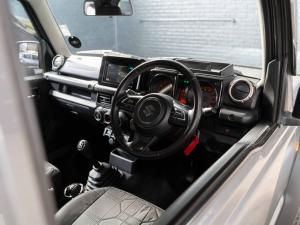 Suzuki Jimny 1.5 GLX AllGrip 3-door manual - Image 14