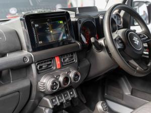 Suzuki Jimny 1.5 GLX AllGrip 3-door manual - Image 15