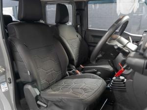 Suzuki Jimny 1.5 GLX AllGrip 3-door manual - Image 19