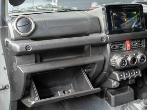 Suzuki Jimny 1.5 GLX AllGrip 3-door manual - Image 21