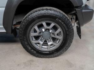 Suzuki Jimny 1.5 GLX AllGrip 3-door manual - Image 28