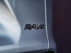 Toyota RAV4 2.0 GX auto - Image 27