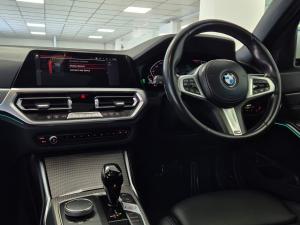 BMW 3 Series 320i M Sport - Image 12