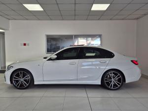 BMW 3 Series 320i M Sport - Image 2