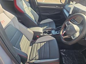 Volkswagen Golf GTI - Image 14