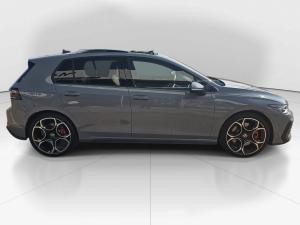 Volkswagen Golf GTI - Image 8