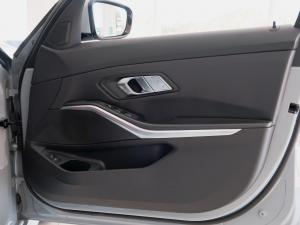 BMW 3 Series 318i - Image 10