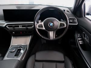 BMW 3 Series 318i - Image 18