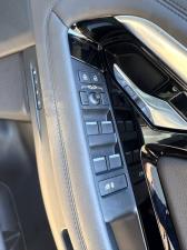 Land Rover Range Rover Evoque D200 R-Dynamic SE - Image 17