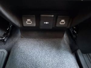 Land Rover Range Rover Evoque D200 R-Dynamic SE - Image 22