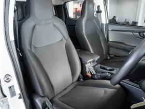 Isuzu D-Max 1.9TD double cab L auto - Image 19