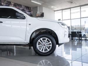 Isuzu D-Max 1.9TD double cab L auto - Image 8