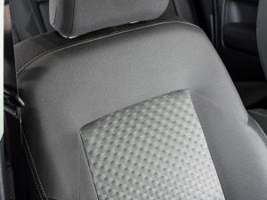 Volkswagen Amarok 2.0TDI double cab Life 4Motion auto - Image 25