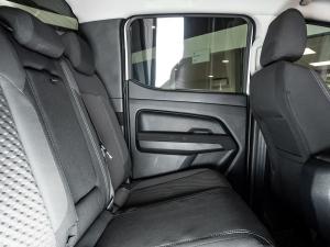Volkswagen Amarok 2.0TDI double cab Life 4Motion auto - Image 28