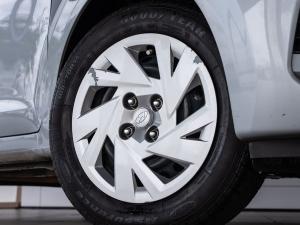 Hyundai Grand i10 1.0 Premium hatch - Image 5