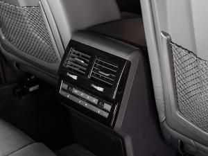 Volkswagen Touareg V6 TDI R-Line Final Edition - Image 30